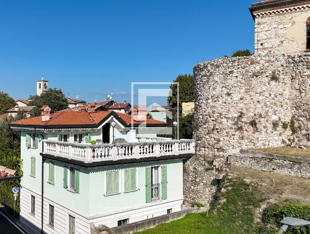 Attico/Mansarda in vendita a Desenzano del Garda, Desenzano del Garda - foto 1
