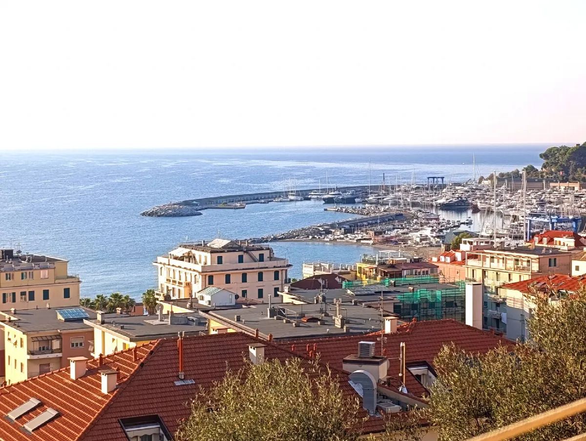 Appartamento in vendita a Varazze - foto 1