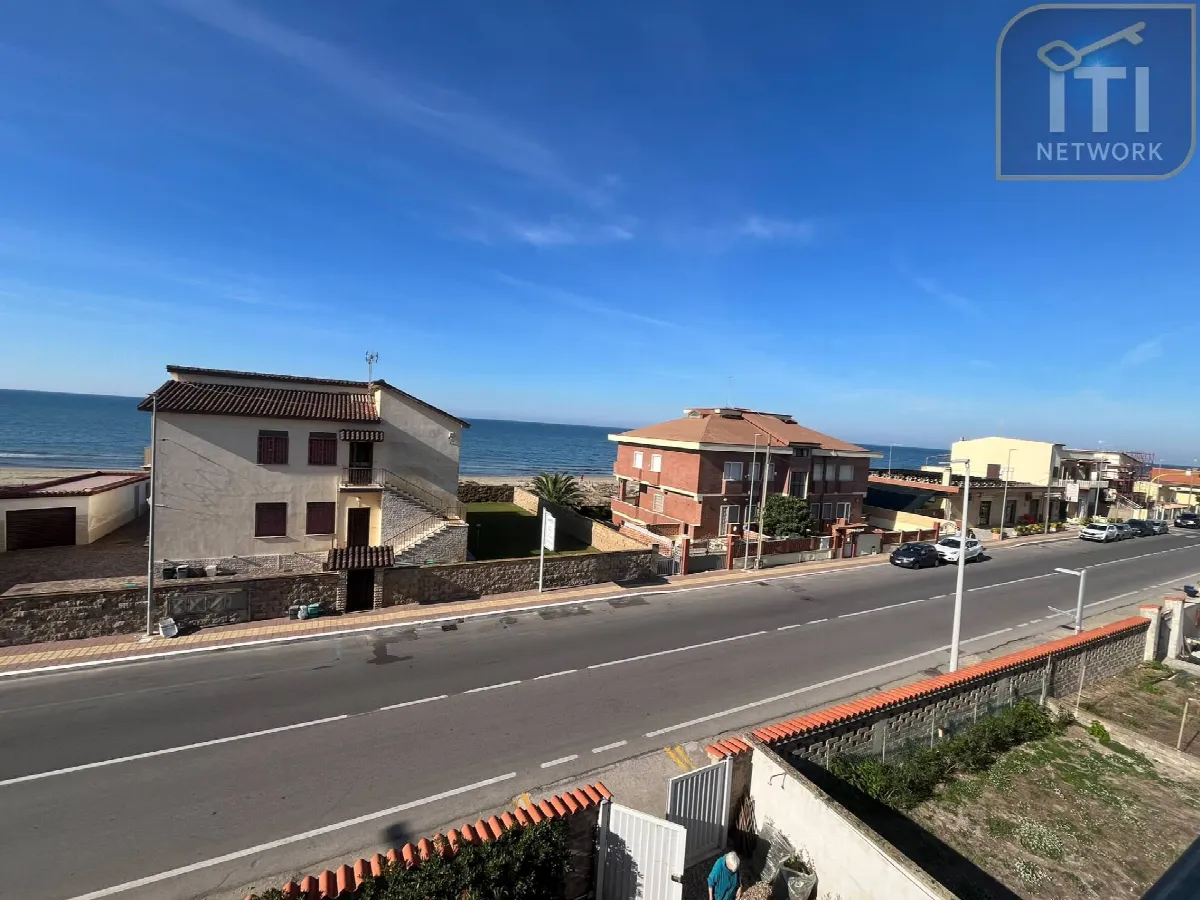 Appartamento in vendita a Pomezia, Torvaianica - foto 1