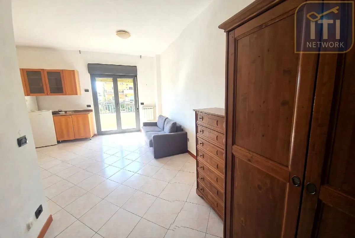 Appartamento in vendita a Pomezia, Centro - foto 6