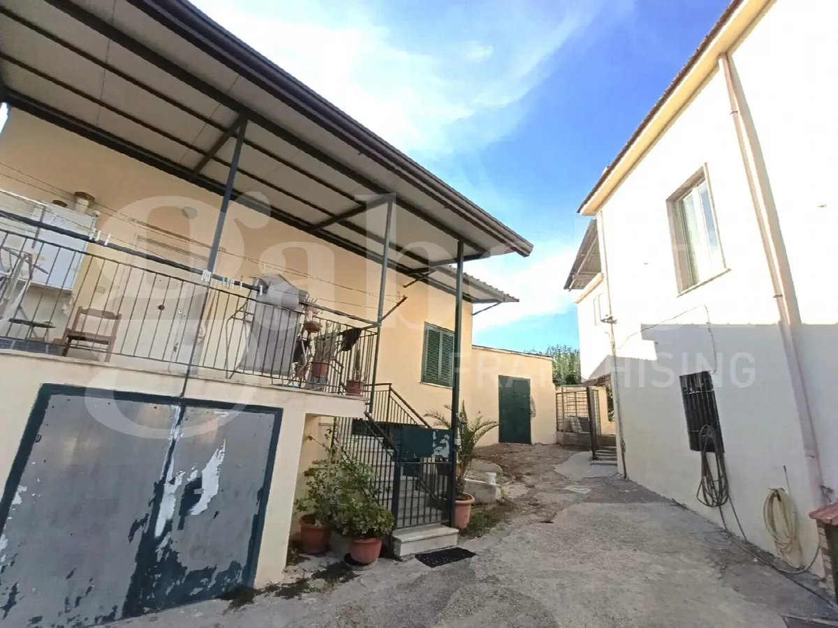 Casa indipendente in vendita a Giugliano in Campania - foto 3