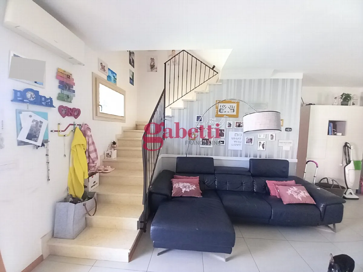 Casa bifamiliare in vendita a Coriano - foto 1