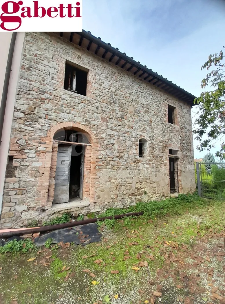 Casa indipendente in vendita a Poggibonsi - foto 1