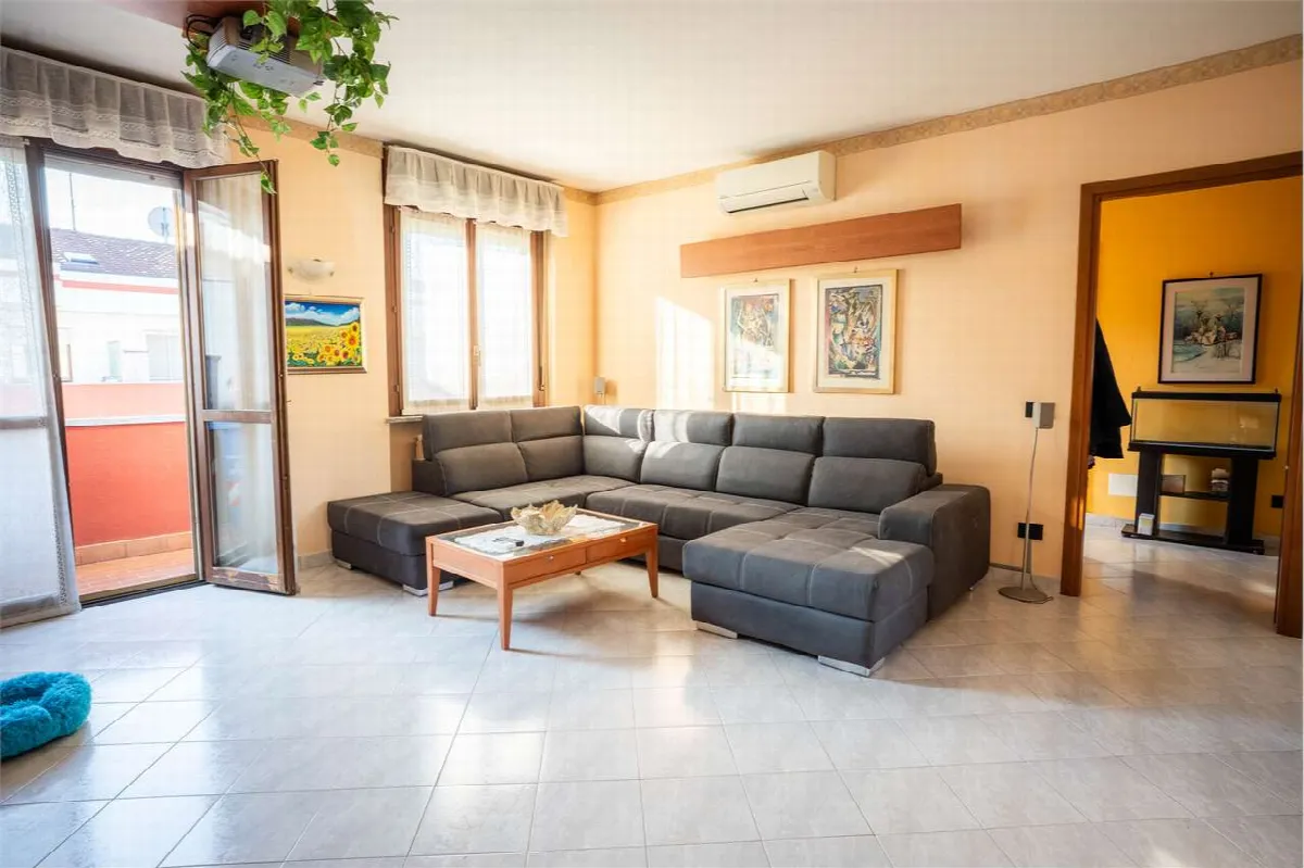 Appartamento in vendita a Trecate - foto 2