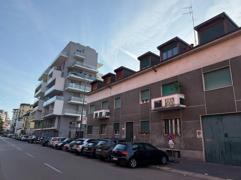 Appartamento in vendita a Milano - De Angeli, Vercelli, Washington - foto 1