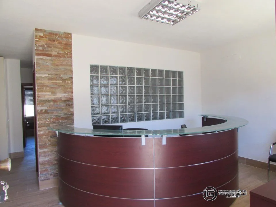 Ufficio in vendita a Olbia - foto 1