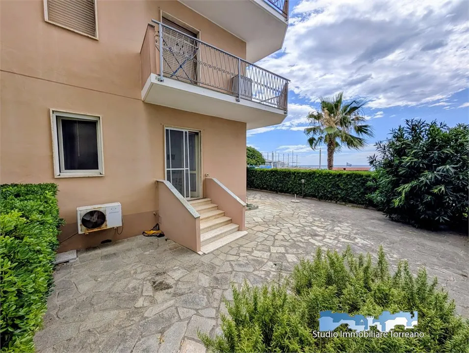 Appartamento in vendita a Borghetto Santo Spirito - foto 1