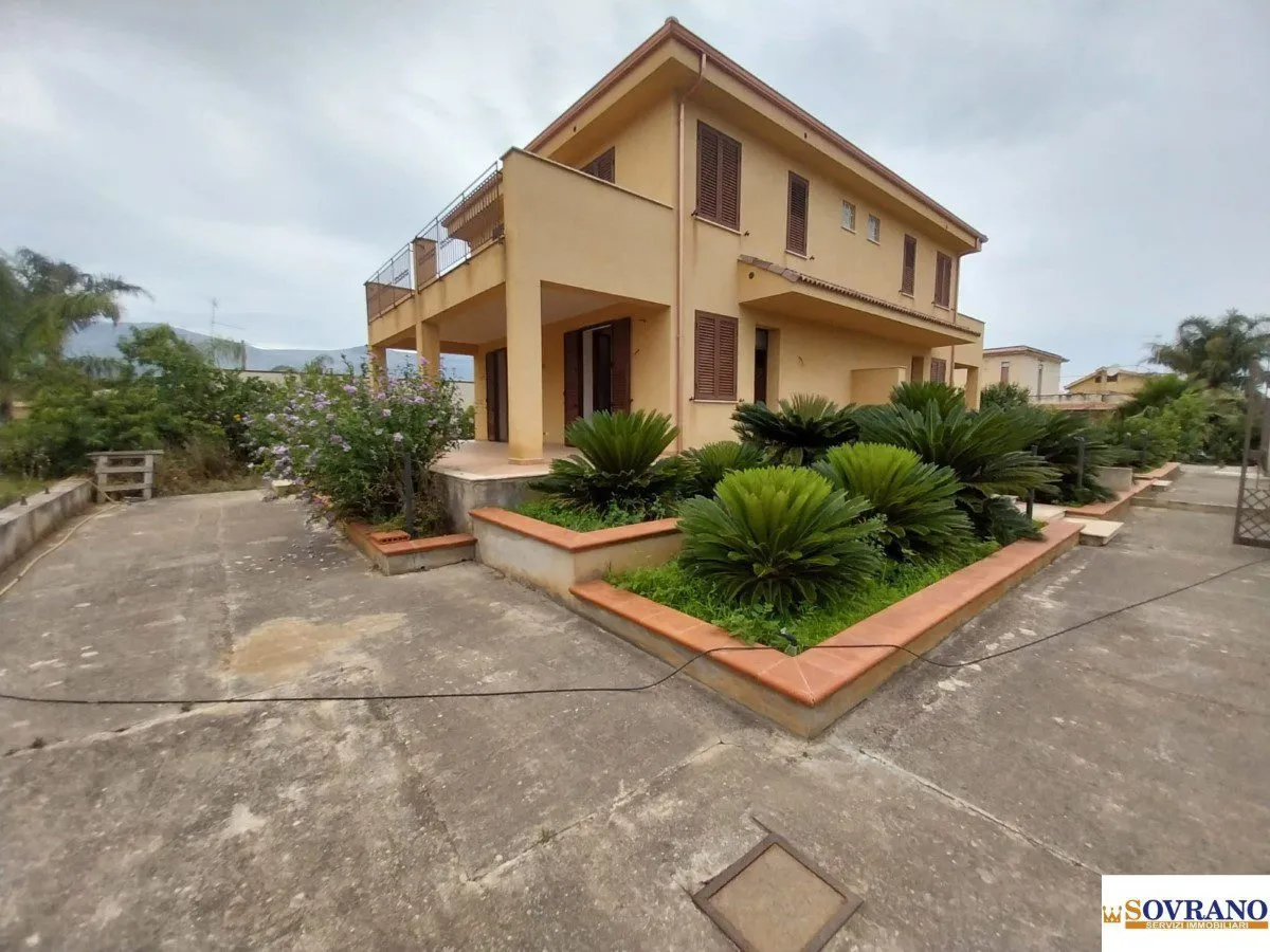 Villa in vendita a Carini - foto 1