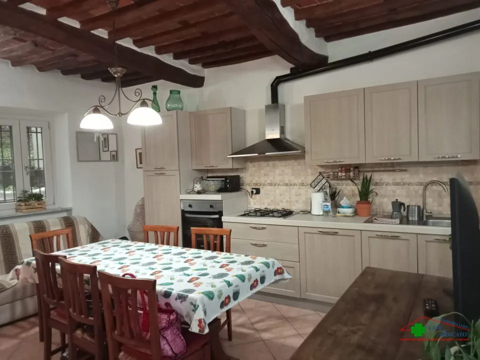 Casa indipendente in vendita a Capannori - Segromigno in Monte - foto 2