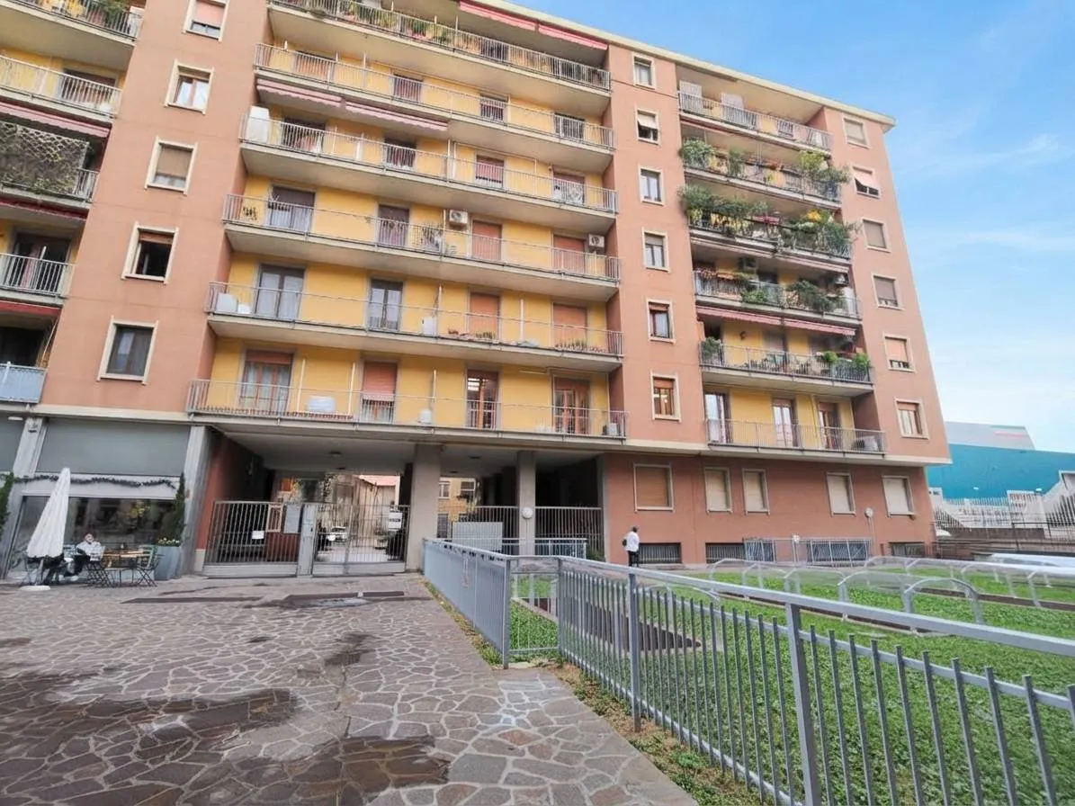 Studio/Ufficio in vendita a Cinisello Balsamo, Cinisello - foto 1