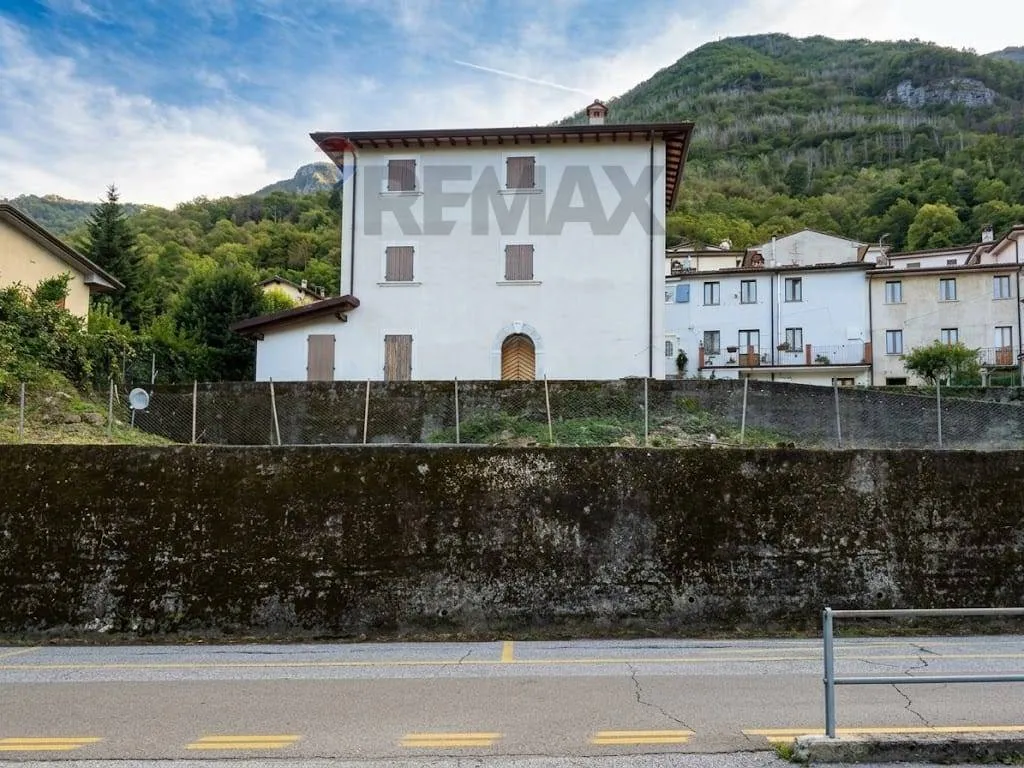 Casa Semindipendente in vendita a Seravezza, Azzano - foto 2