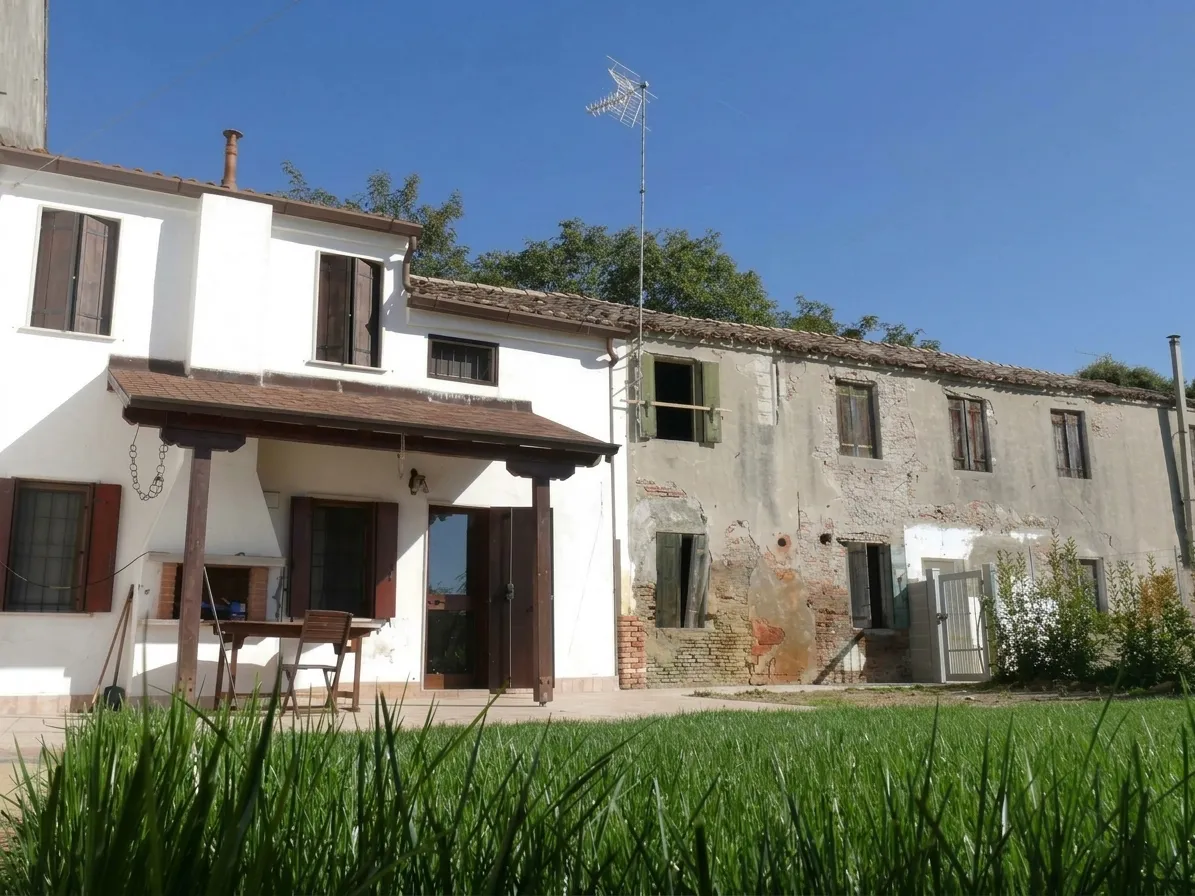 Casa indipendente in vendita a Adria - foto 1