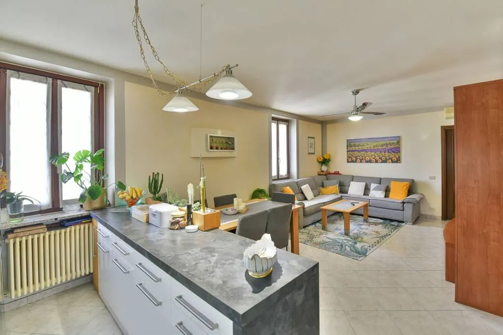 Appartamento in vendita a Erba - Centro - foto 4