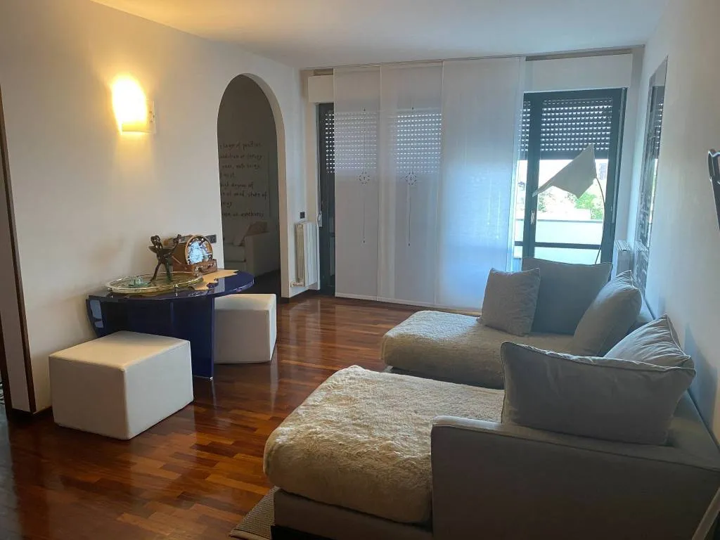 Appartamento in vendita a Erba - Centro - foto 1