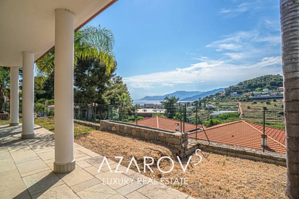 Villa in vendita a Bordighera - Zona Collinare - foto 1