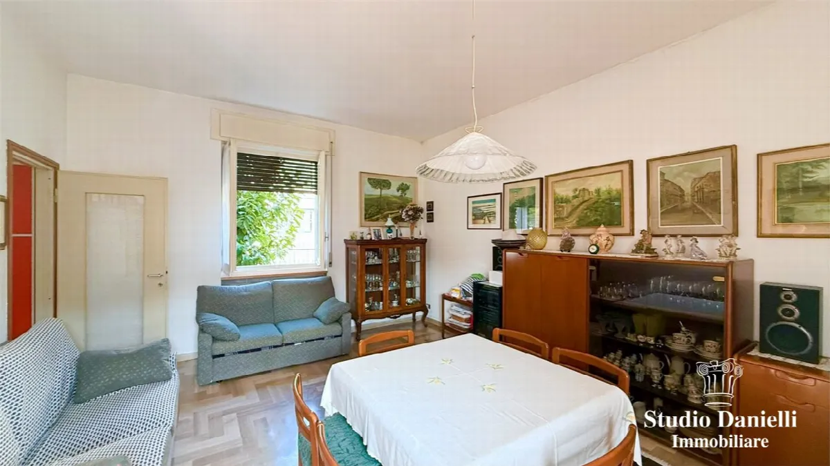 Casa indipendente in vendita a Carate Brianza - foto 4