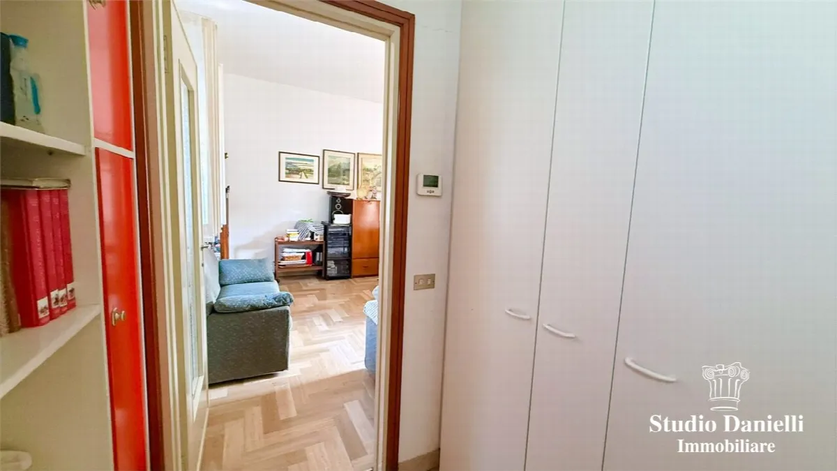 Casa indipendente in vendita a Carate Brianza - foto 9