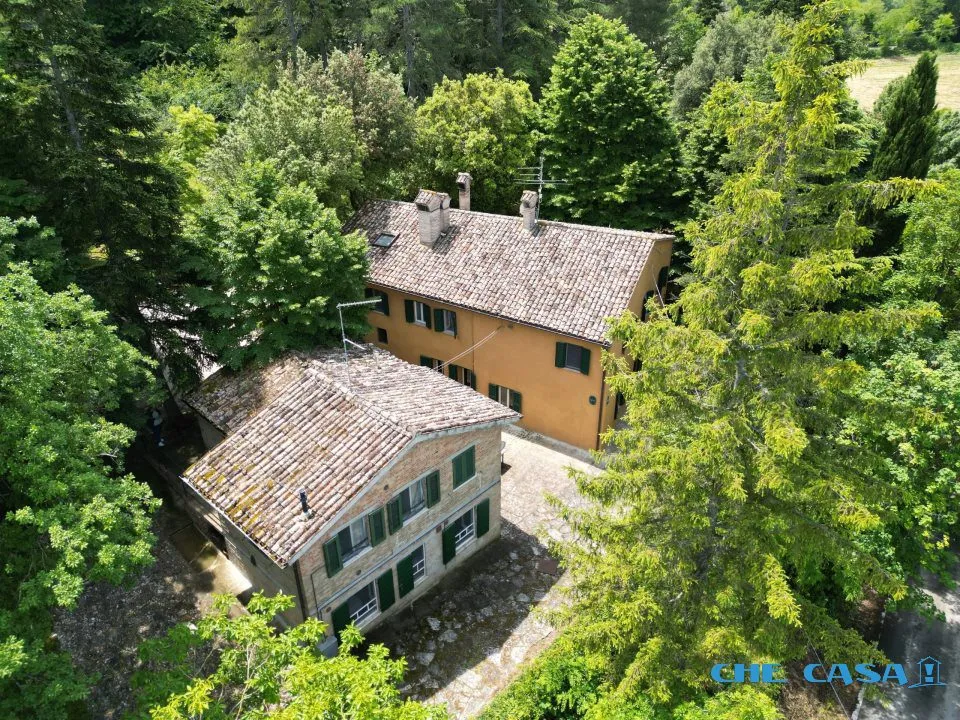 Rustico in vendita a Urbino - foto 1
