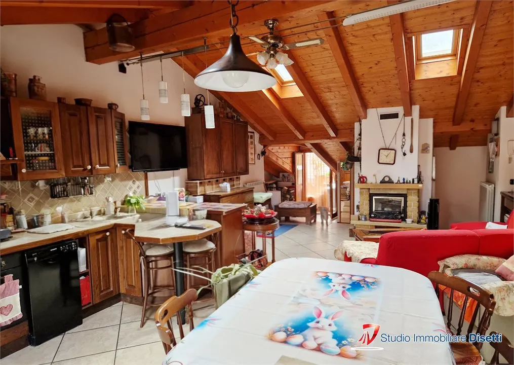 Casa indipendente in vendita a Edolo - foto 1