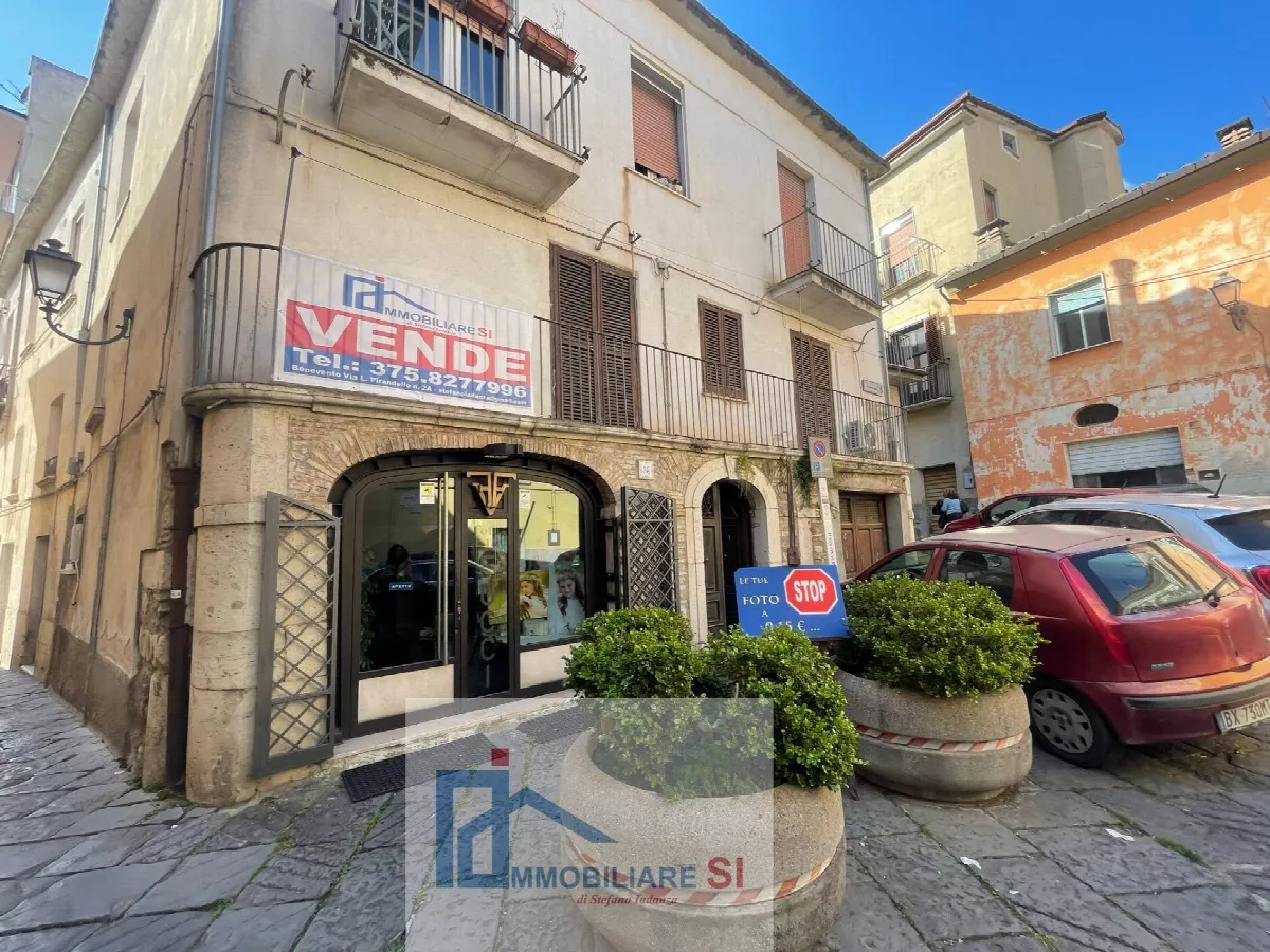 SEMINDIPENDENTE in vendita a Benevento, Centro Storico - foto 4
