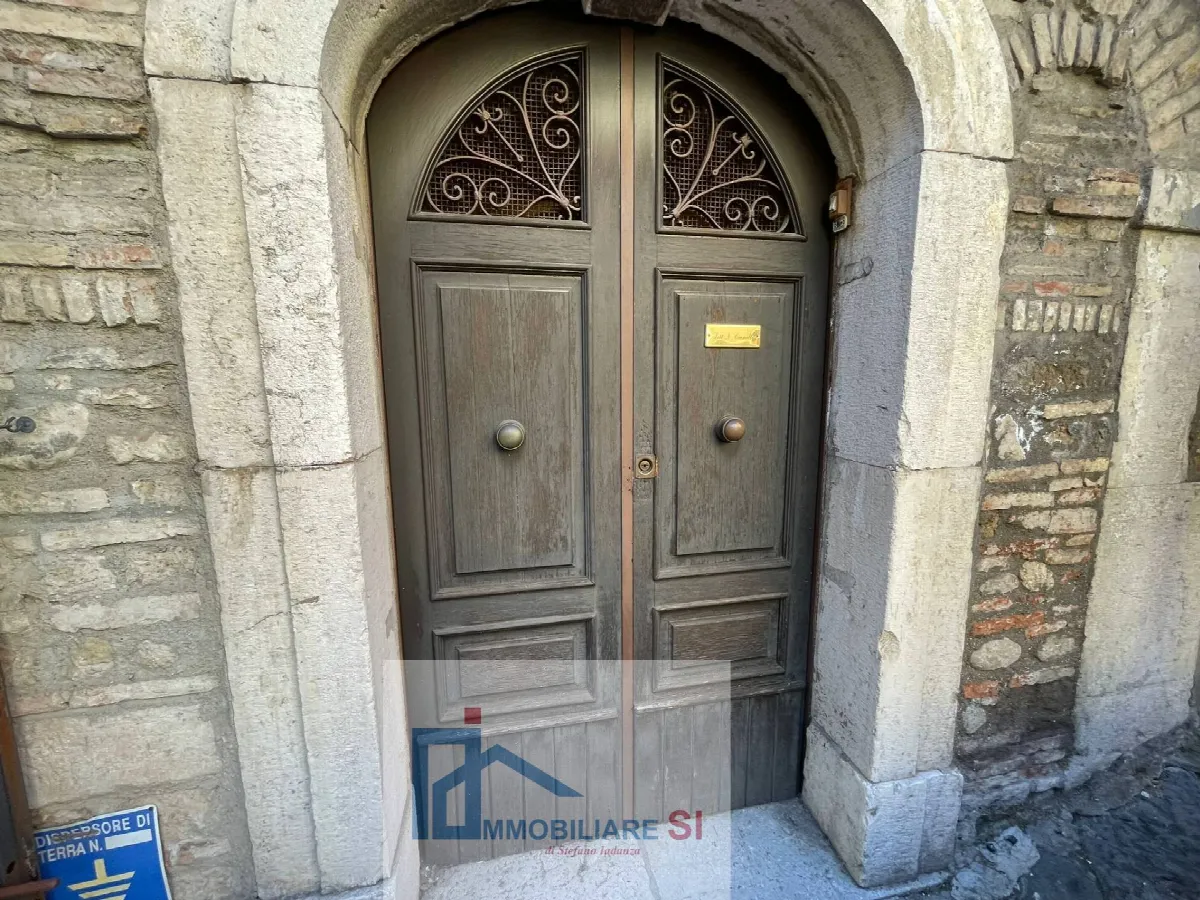 SEMINDIPENDENTE in vendita a Benevento, Centro Storico - foto 5