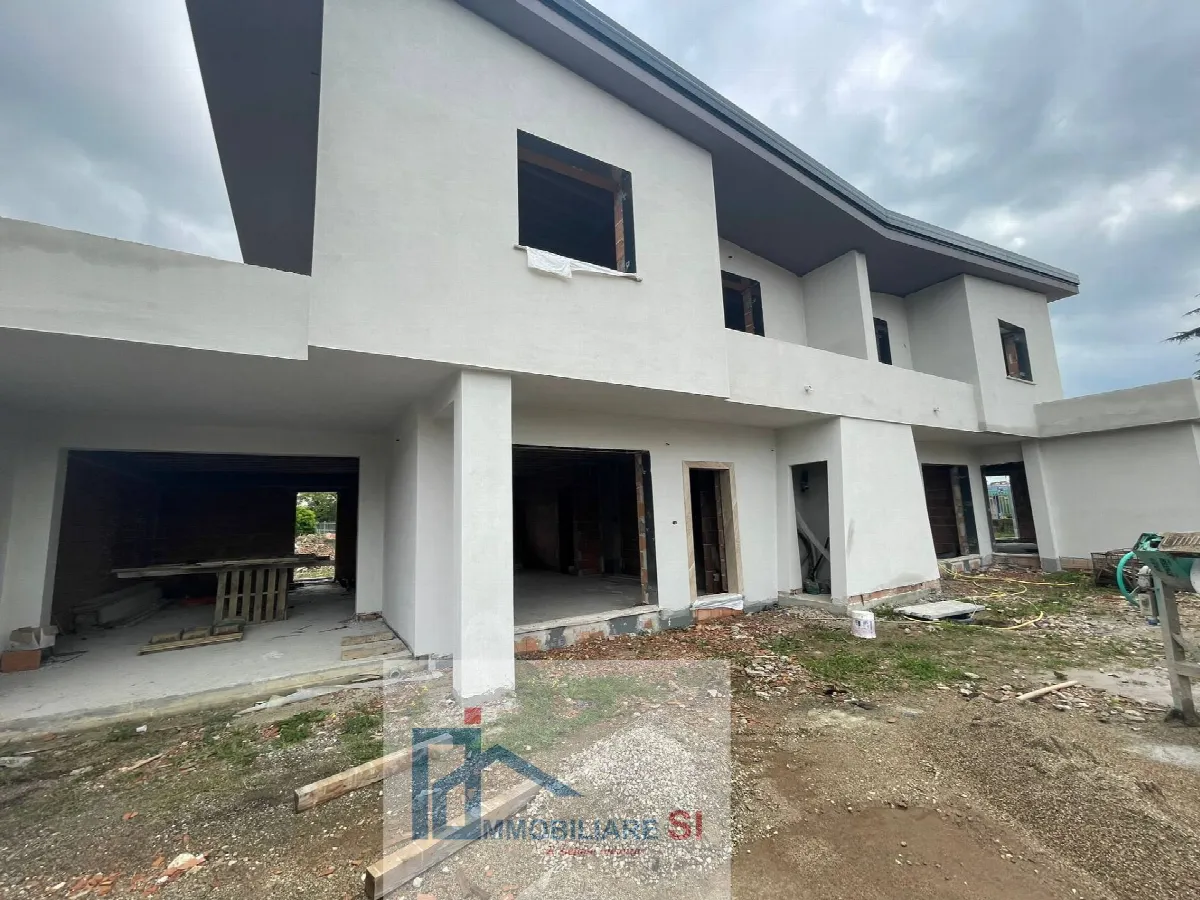 Villa Bifamiliare in vendita a San Giorgio del Sannio - foto 4