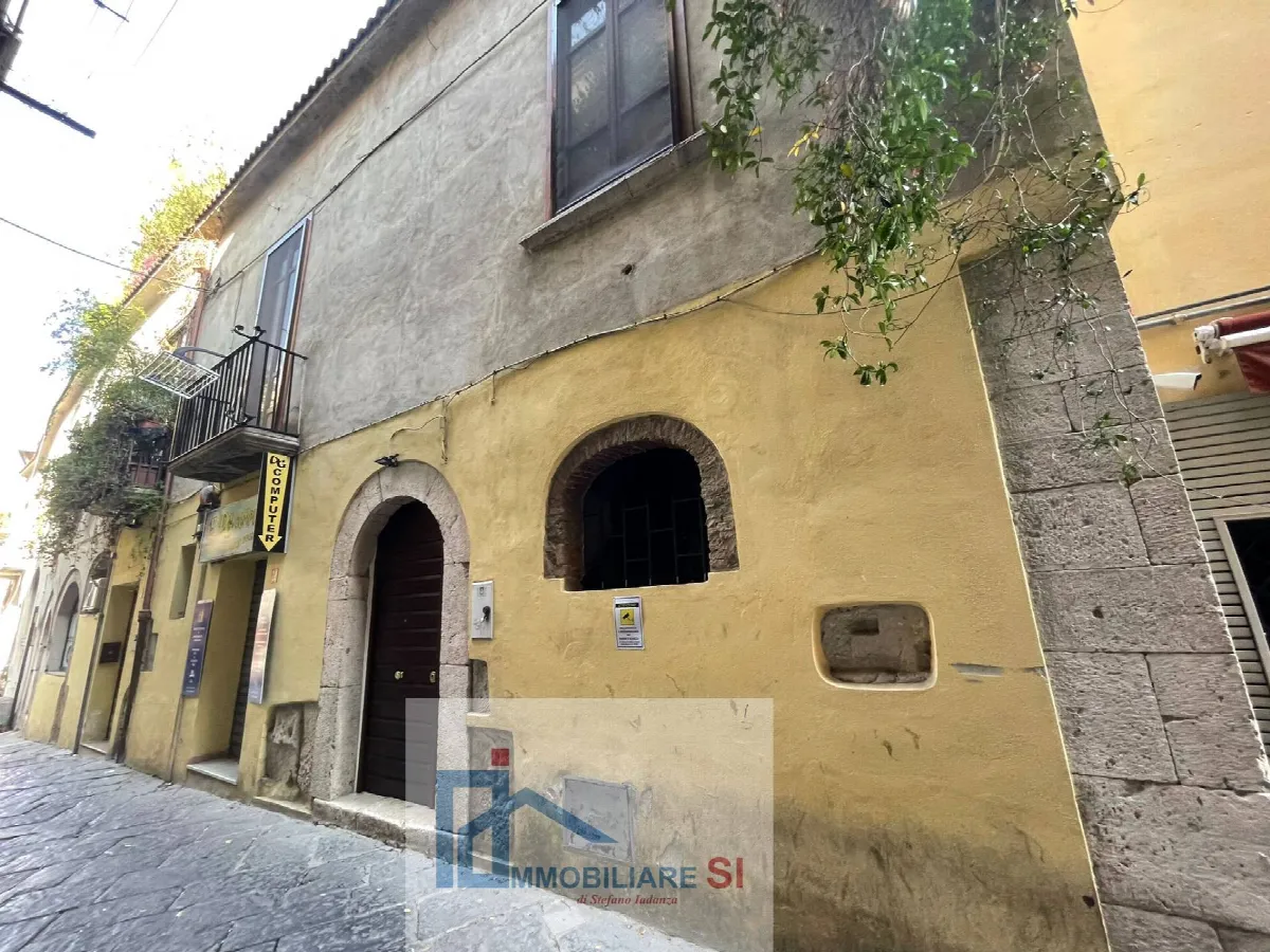 Intero Fabbricato in vendita a Benevento, Centro Storico - foto 4