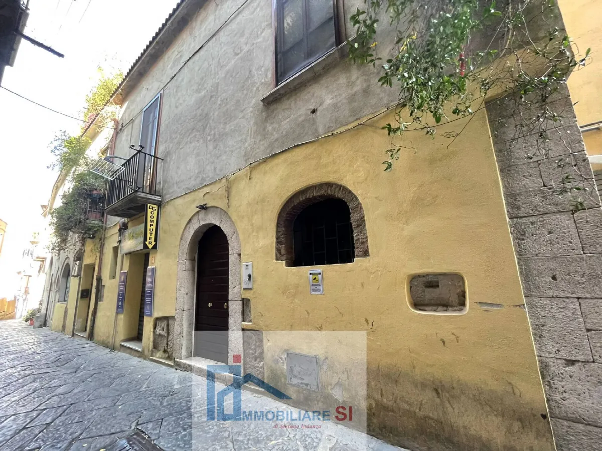 Intero Fabbricato in vendita a Benevento, Centro Storico - foto 5