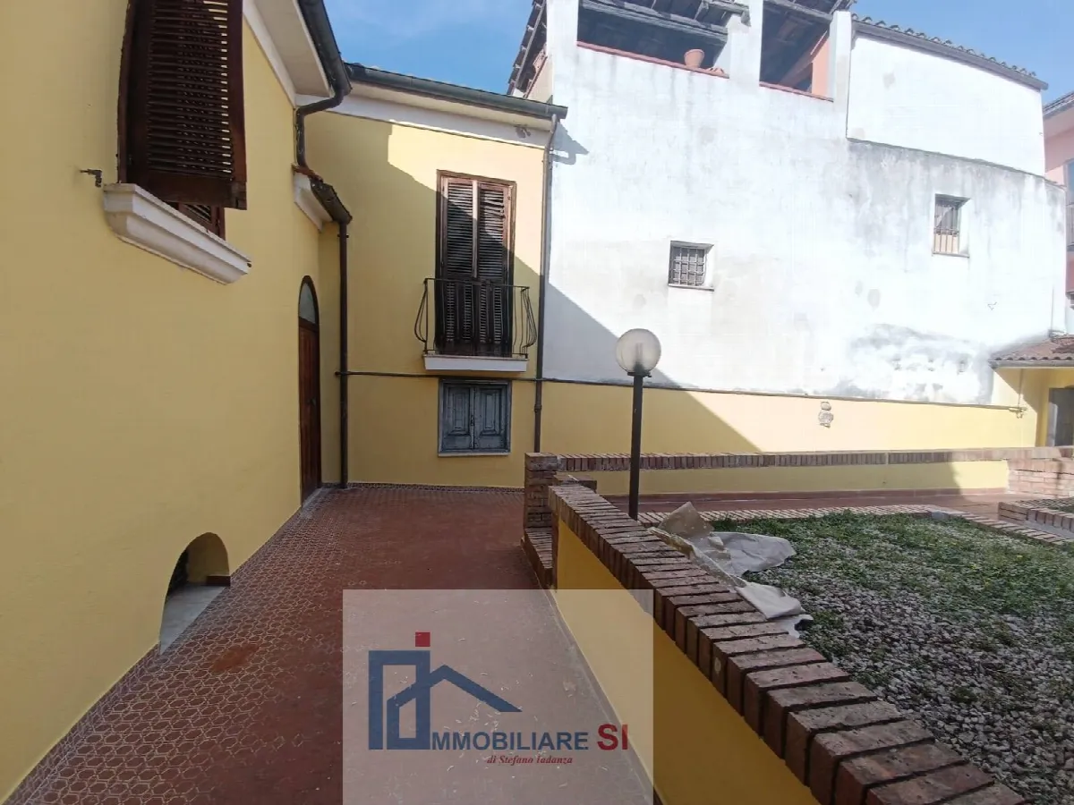 SEMINDIPENDENTE in vendita a Benevento, Centro Storico - foto 6