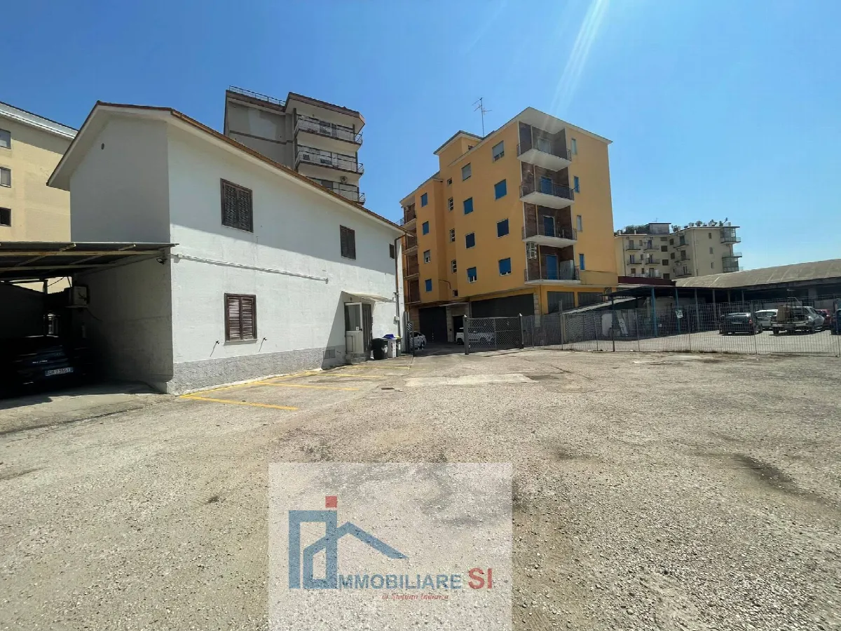 Intero Fabbricato in vendita a Benevento, Centro Storico - foto 4