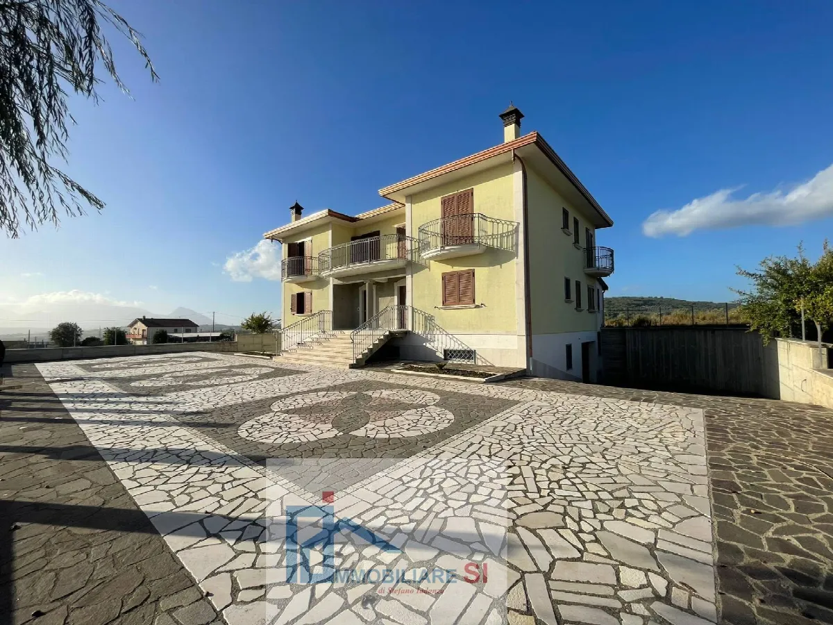 Villa Bifamiliare in vendita a Benevento, Contrade - foto 2
