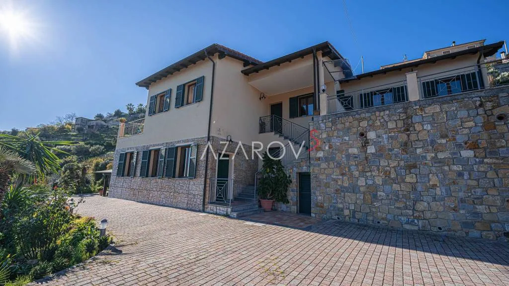 Villa in vendita a Bordighera - Due Strade - foto 1