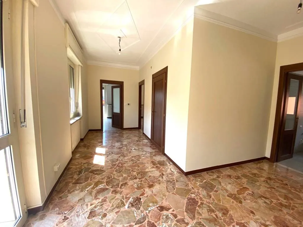 Villa in vendita a Trino - Centro - foto 2