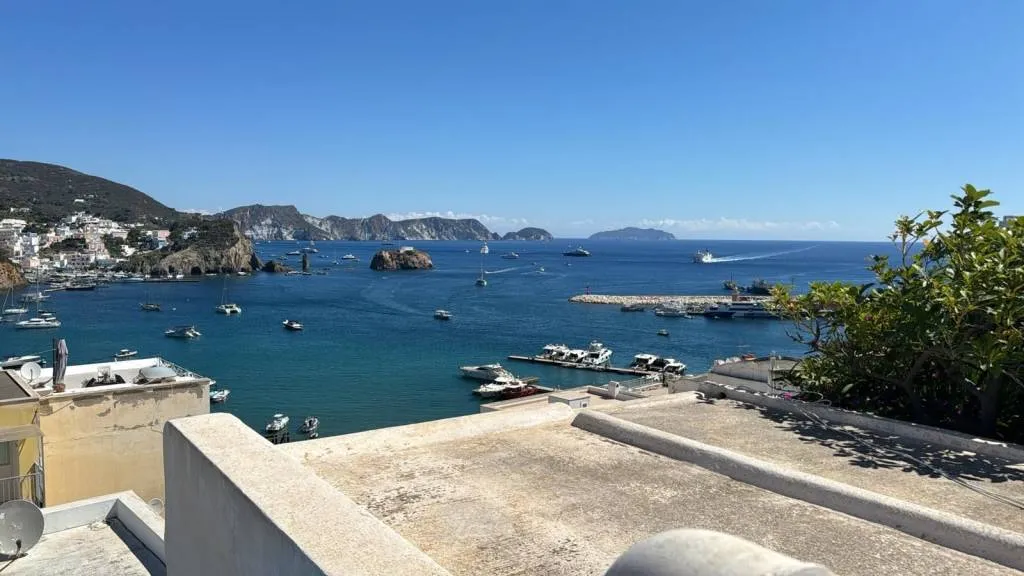 Appartamento in vendita a Ponza - Centro - foto 1