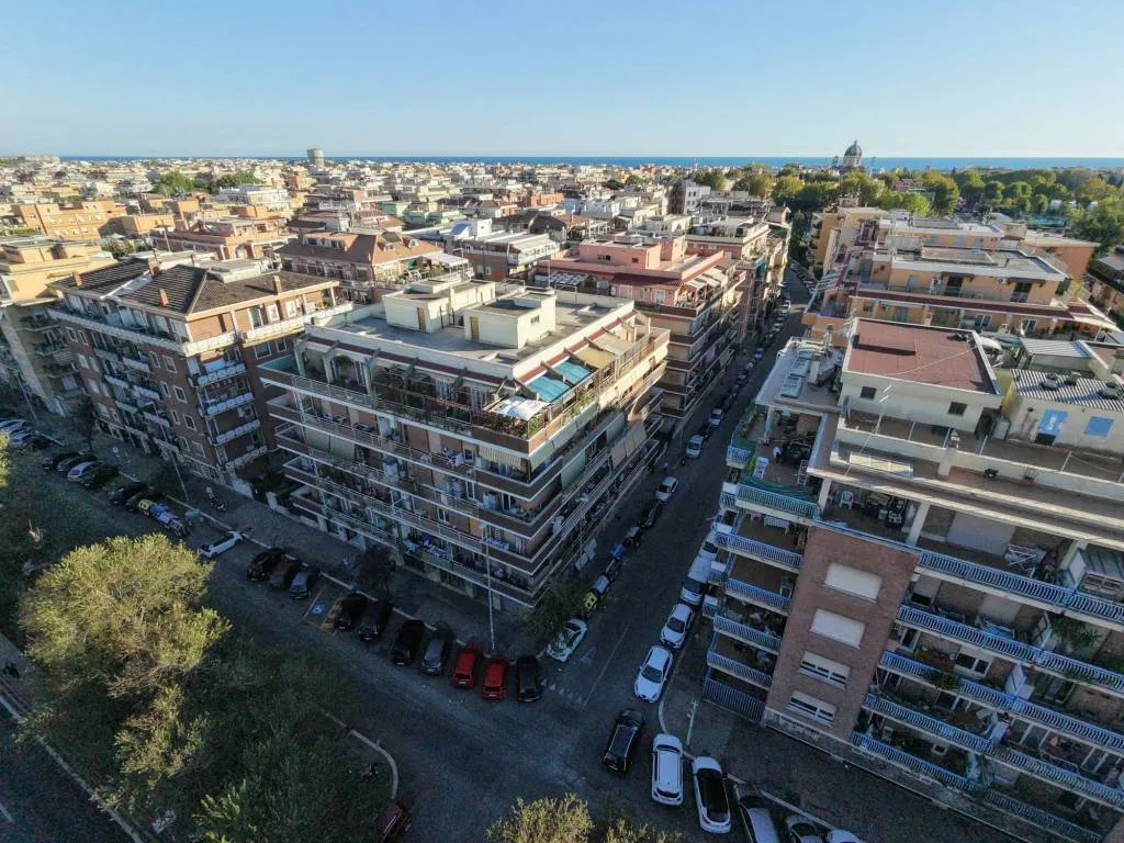 Appartamento in vendita a Roma - Lido di Ostia - foto 1