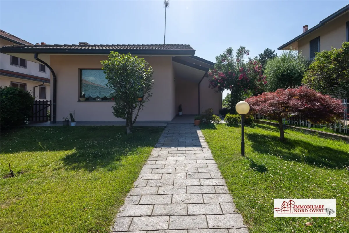 Villa in vendita a Cornaredo - foto 1