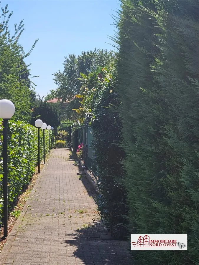 Villetta a schiera in vendita a Bernate Ticino - foto 4