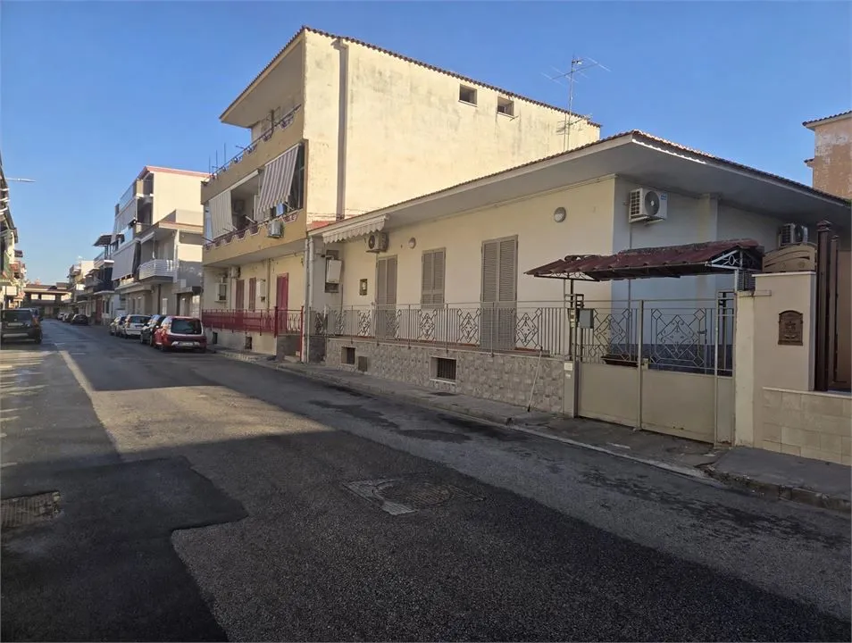 Casa indipendente in vendita a Crispano - foto 1