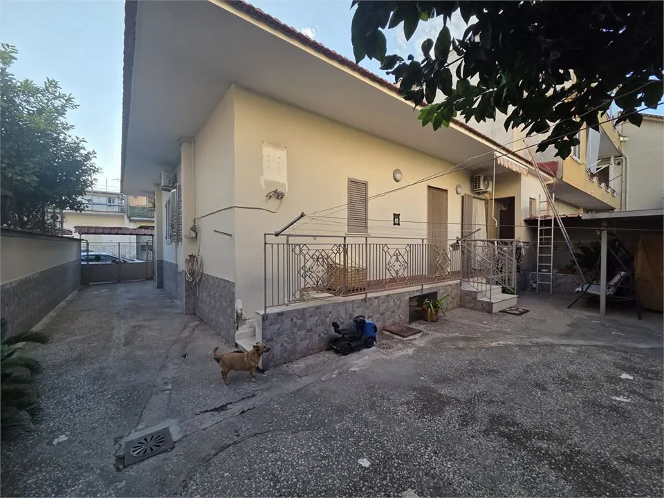 Casa indipendente in vendita a Crispano - foto 2