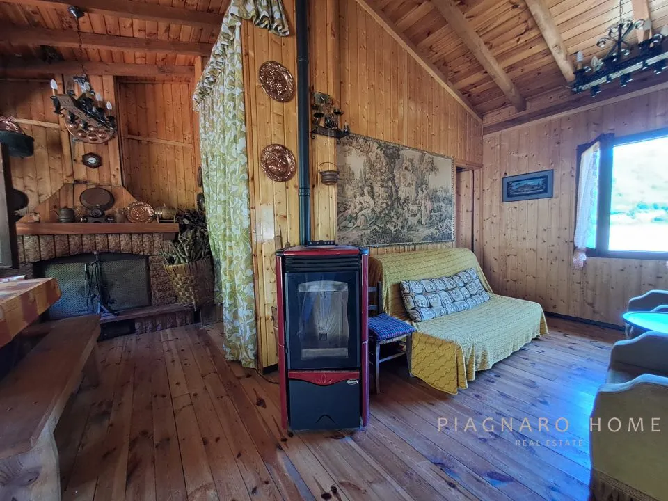 Casa indipendente in vendita a Zeri - Coloretta - foto 1