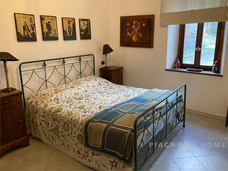 Casa indipendente in vendita a Zeri - foto 2