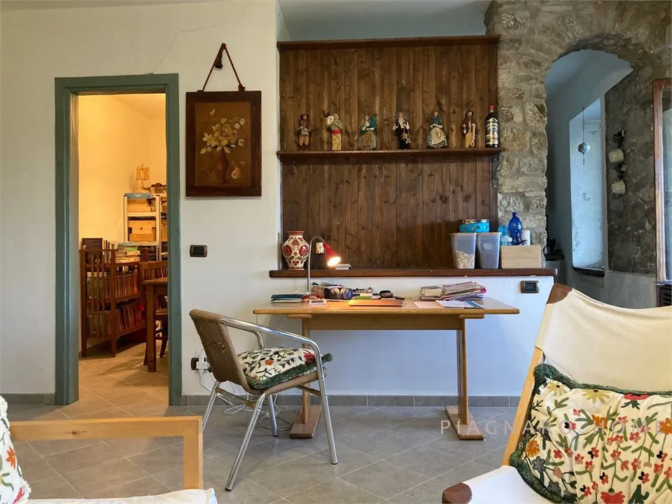 Casa indipendente in vendita a Zeri - foto 6