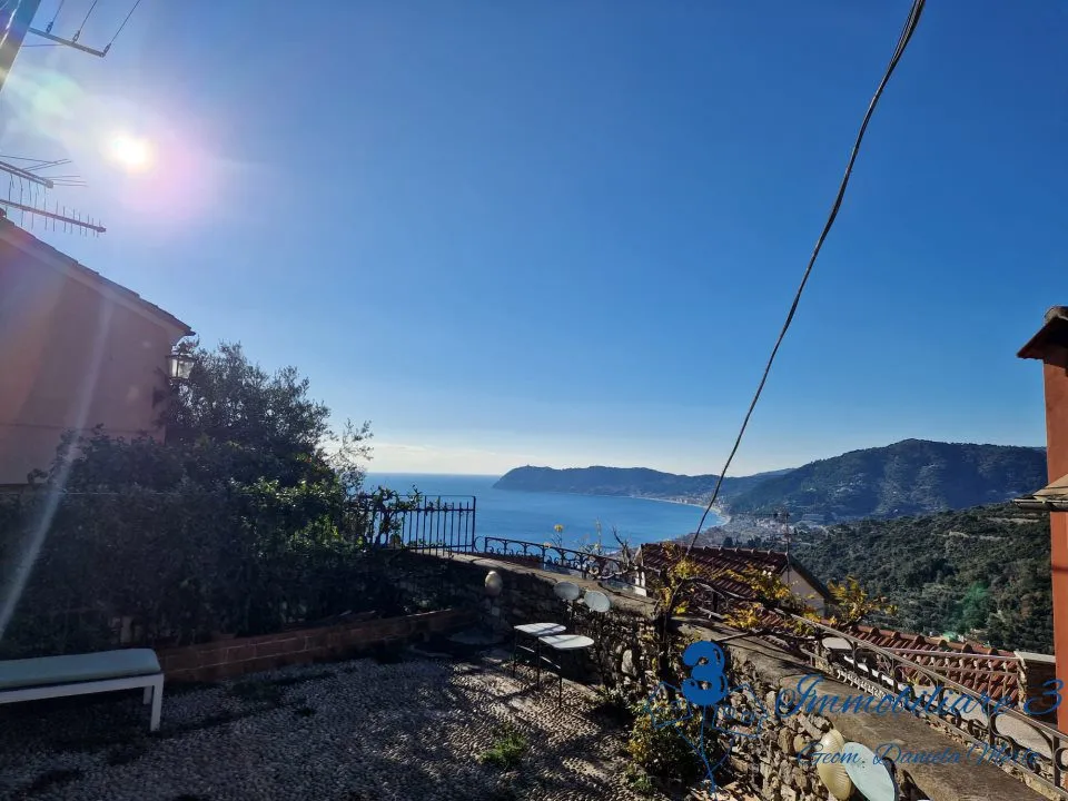 Casa indipendente in vendita a Alassio - Solva - foto 1