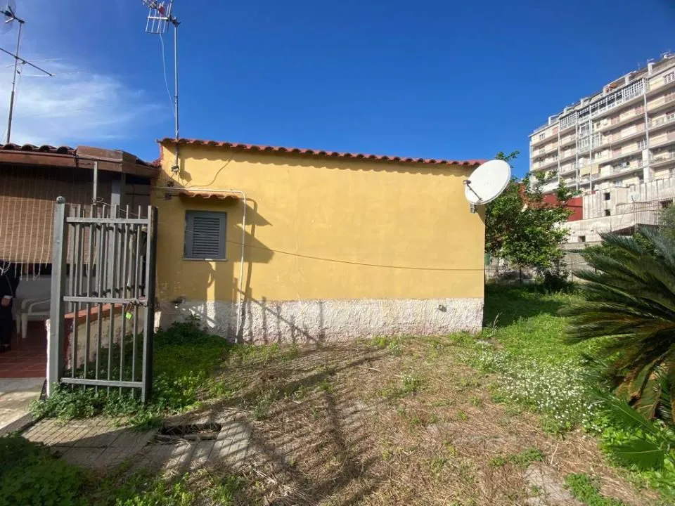 Casa indipendente in vendita a Torre Annunziata - foto 10