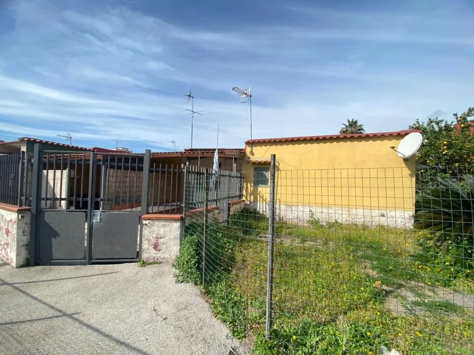 Casa indipendente in vendita a Torre Annunziata - foto 8