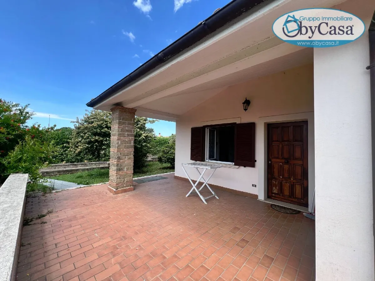 Villa Trifamiliare in vendita a Oriolo Romano - foto 1