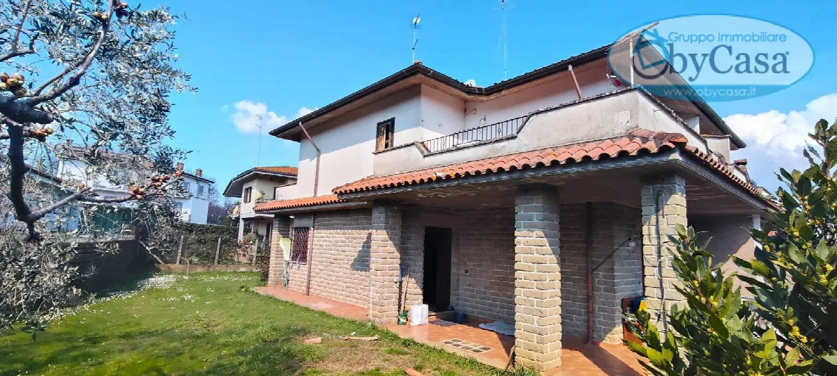 Villa Bifamiliare in vendita a Oriolo Romano - foto 1