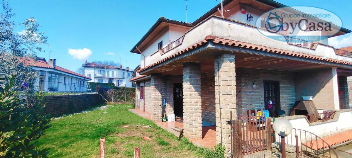 Villa Bifamiliare in vendita a Oriolo Romano - foto 3