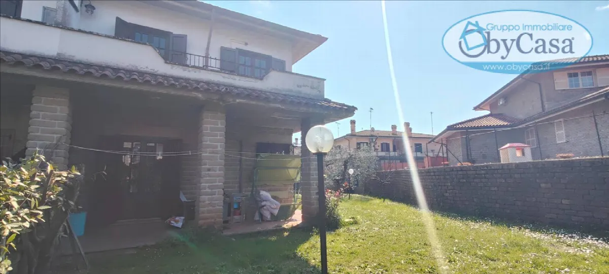Villa Bifamiliare in vendita a Oriolo Romano - foto 4