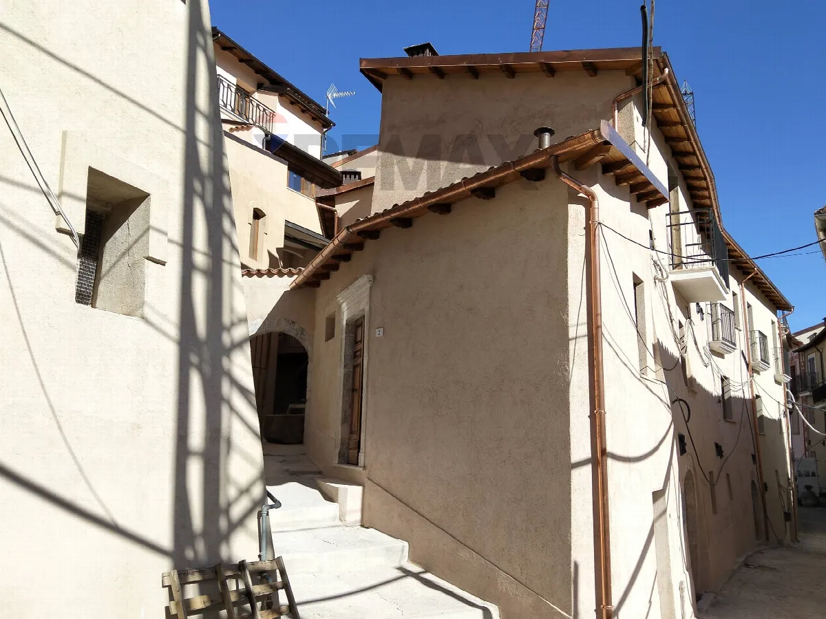 Casa Semindipendente in vendita a Prata d'Ansidonia, Tussio - foto 1
